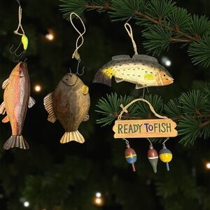 Lot Of 4 Novelty Carved Wood Rustic Fish And Sign Christmas Ornaments Lures